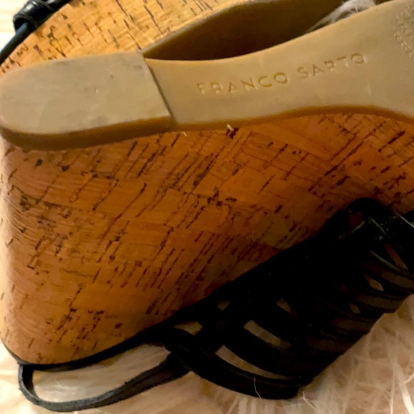 Sandals - Picture 2 of 3